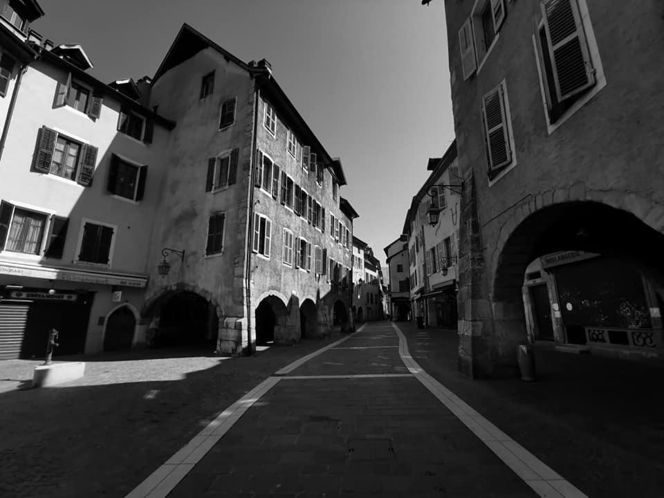 L'Appartement De Chiara A Annecy Exteriör bild